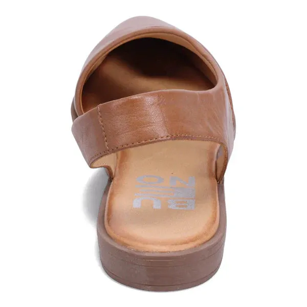Bueno Bianca Flat Sandal  -  Walnut