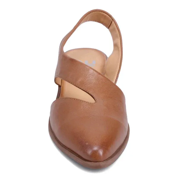 Bueno Bianca Flat Sandal  -  Walnut