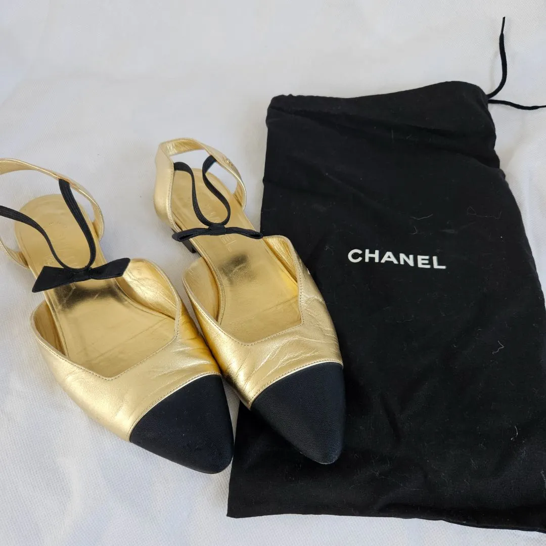 Chanel gold leather almond toe flat, 39C
